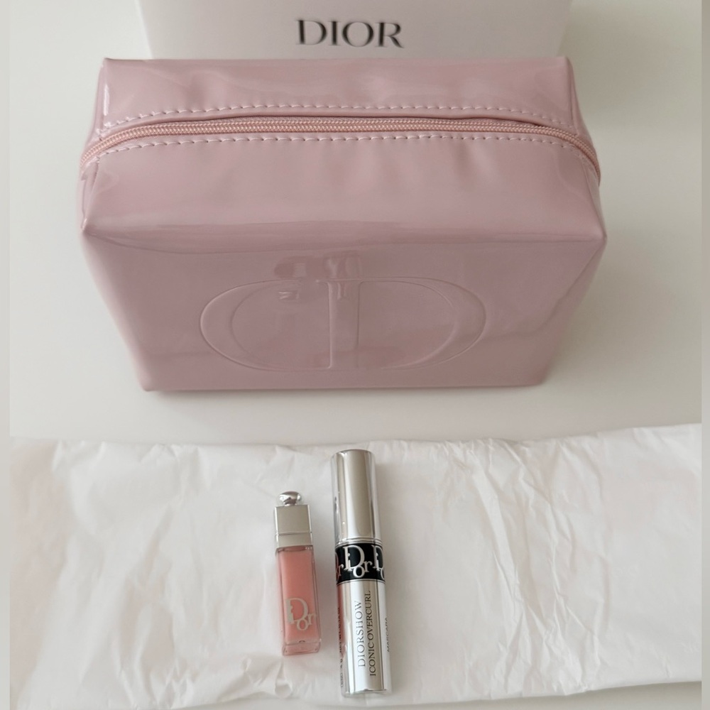 NWT Dior Beauty Pouch w/ Dior Addict Lip Maximizer and Overcurl Mascara Samples